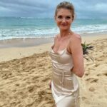 Cariba Heine Instagram - I've had one of the best years of my life this year. I'm content, fulfilled, I feel wildly lucky. I don't expect every year to go the way this one has, but this was a GOODun. I also haven't felt like sharing any of it on here. In fact I've struggled to share anything this year. I'm just acknowledging the social media fatigue that a lot of people feel and I'm having a think about what I feel like sharing going forward. Happy new year, sending all my love.