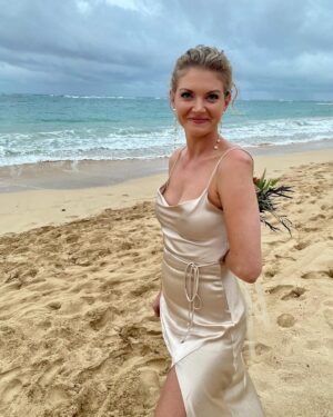 Cariba Heine Instagram - I've had one of the best years of my life this year. I'm content, fulfilled, I feel wildly lucky. I don't expect every year to go the way this one has, but this was a GOODun. I also haven't felt like sharing any of it on here. In fact I've struggled to share anything this year. I'm just acknowledging the social media fatigue that a lot of people feel and I'm having a think about what I feel like sharing going forward. Happy new year, sending all my love.