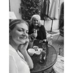 Cariba Heine Instagram - Everyone and their mother 💁🏼‍♀️💁🏼‍♀️ loved sharing some of this trip with my mum. The landmarks in this city are unmistakable but I ended up being fascinated with another religious building and Lorenzo, our crazy knowledgeable guide made it all the better… You’ll have to look for me in #7 🤌🔄