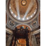 Cariba Heine Instagram - Everyone and their mother 💁🏼‍♀️💁🏼‍♀️ loved sharing some of this trip with my mum. The landmarks in this city are unmistakable but I ended up being fascinated with another religious building and Lorenzo, our crazy knowledgeable guide made it all the better… You’ll have to look for me in #7 🤌🔄