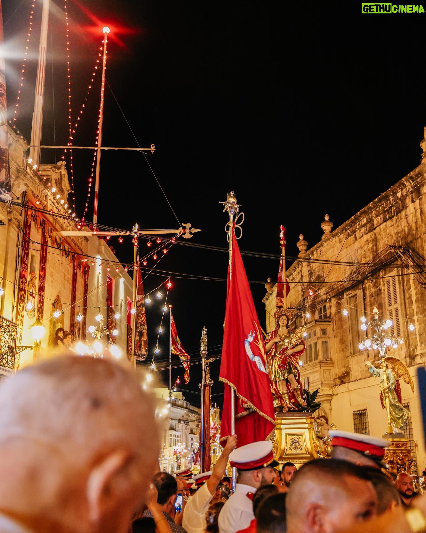 Cariba Heine Instagram - Tour. Ist. Mode. A small country with a little bit of French, Italian, a lot of Arab influence and a cute connection to Popeye. Felt incredibly lucky to be here to witness this.. local celebration. The energy in the streets 🤩🐉