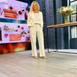 Carina Zampini Instagram - @wemakejeans 👕👖 @liartepaula 🧥 @justaosadia 👠 @lunagarzonaccesorios 💍 @seluoficial @christapia_mua 💄 @lomylan 🪞 @lukas.gomezz 💇‍♀️