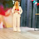 Carina Zampini Instagram - @lasoreirooficial 👗 @justaosadia 👠 @seluoficial @silvanaswiss @christapia_mua 💄 @lomylan 🪞 @lukas.gomezz 💇‍♀️