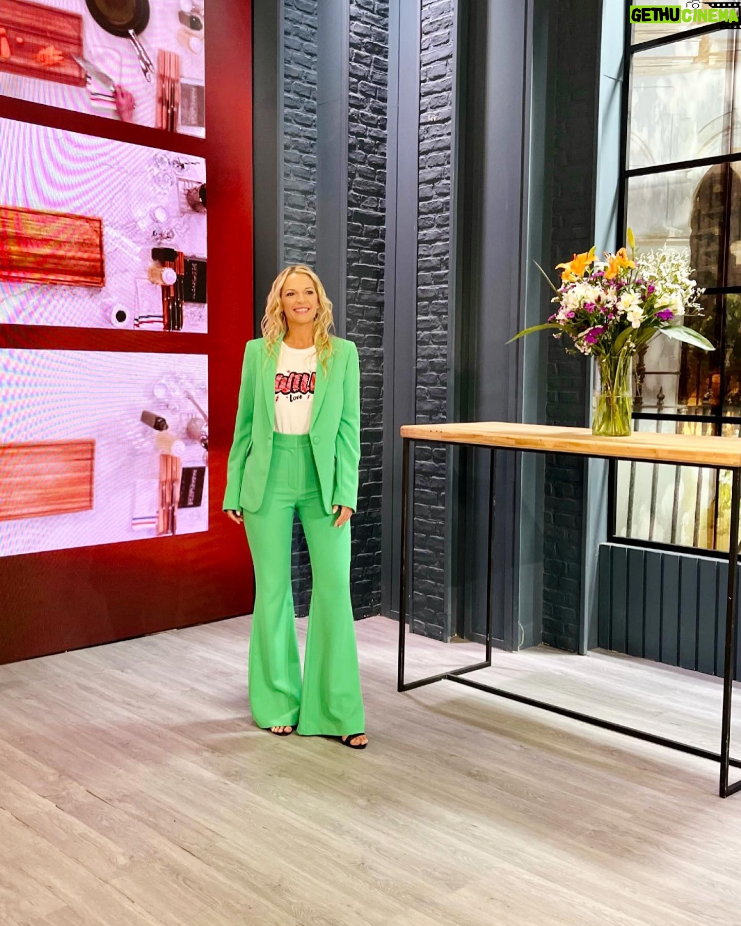 Carina Zampini Instagram - @lasoreirooficial ๐ @justaosadia ๐ @lunagarzonaccesorios ๐ @seluoficial @christapia_mua ๐ @ivatrigo๐ช @lukas.gomezz๐โโ๏ธ