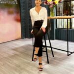 Carina Zampini Instagram - @zhoueoficial 👗 @justaosadia 👠 @moitiejoyas 💍 @seluoficial @christapia_mua 💄 @lomylan 🪞 @lukas.gomezz 💇‍♀️