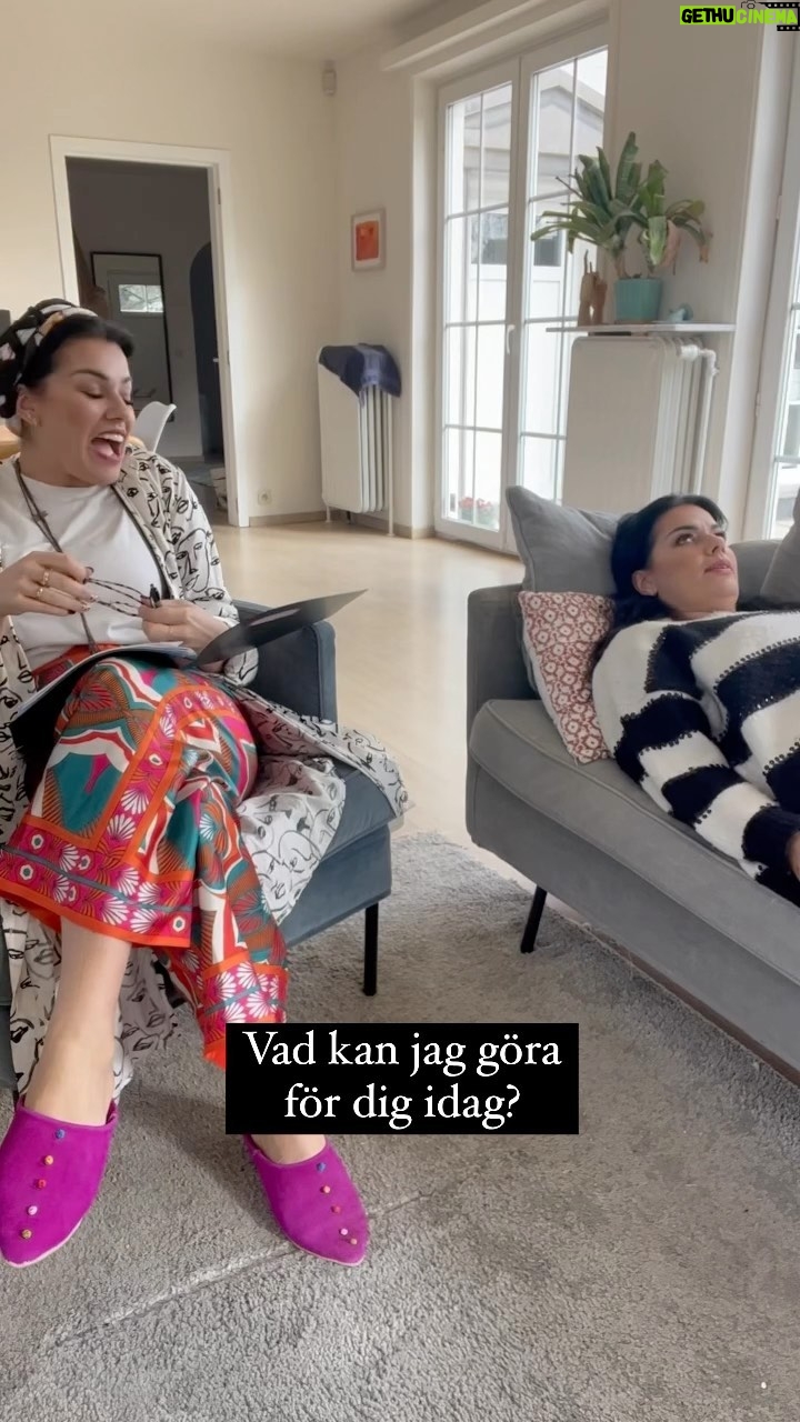 Carin da Silva Instagram - I betalt samarbete med @govisitdenmark Jag älskar Danmark!! Det finns så mycket fina platser, bra restauranger, otrolig shopping men jag tror att den främsta anledningen är danskarnas laidback attityd – även kallad The Danish ZEN. Vad är The Danish Zen för dig? Jag tror att vi svenskar skulle må bra av mer Danish Zen i våra liv. Att chilla lite och inte ta så allvarligt på saker och ting. Det bästa av allt är att The Danish Zen är receptfritt: ) När du ska på semester nästa gång åk till Danmark! Klicka in på @govisitdenmark Vi ses i Zenmark