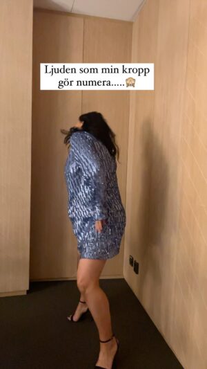 Carin da Silva Instagram - Ja, det här är anledningen till varför jag inte behöver musik när jag dansar numera 😅

Tagga någon som ni tror känner igen sig dvs någon som är över 28 år 🙈

Trevlig fredag!!!