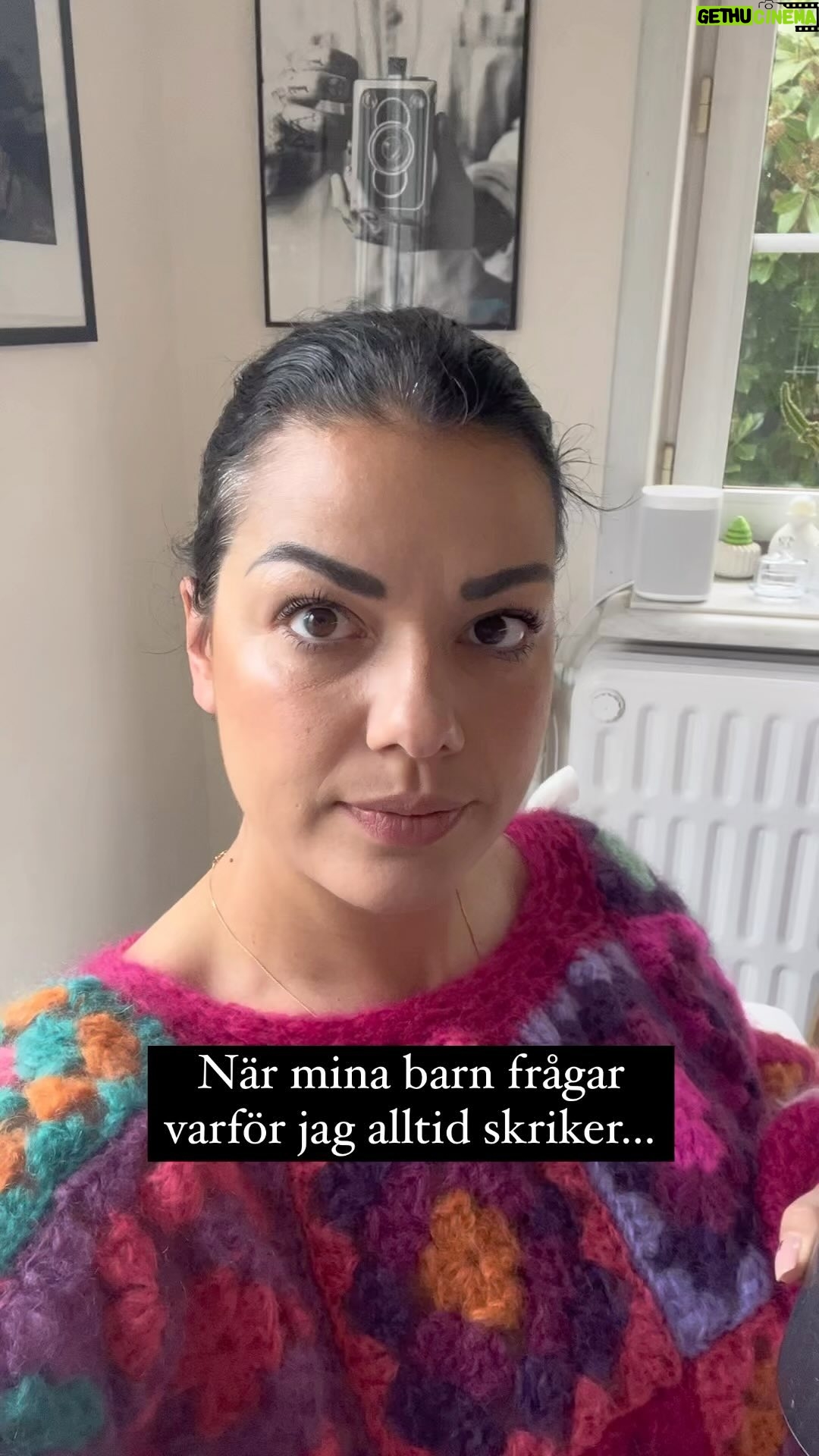 Carin da Silva Instagram - När mina barn frågar varför jag alltid skriker…. 🙈😅