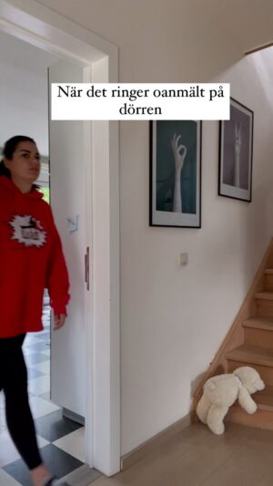 Carin da Silva Instagram - När det ringer oanmält på dörren….