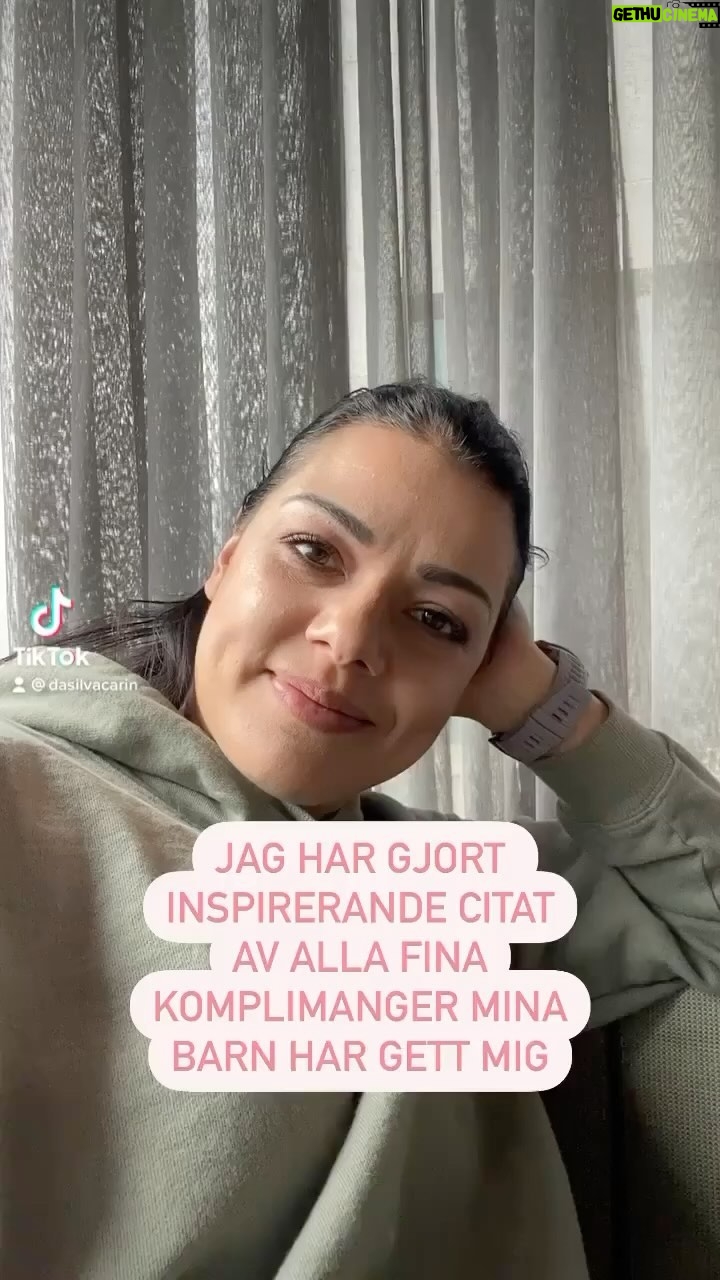 Carin da Silva - 12.8K Likes - SĆ„ hƤr i pĆ„sktider ska man sprida kƤrlek och vƤrme sĆ„ hƤr kommer nĆ„gra āfina ordā som mina Ƥlskade barn har sagt till mig.
Vad Ƥr den āfinasteā komplimangen du fĆ„tt??
Glad pĆ„sk š£