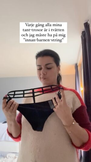 Carin da Silva Instagram - Snälla säg att det inte bara är jag 😅🙈 
Förresten, trevlig fredag 💃🏽