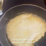 Carin da Silva Instagram - Första pannkakan blir ofta som första barnet - Sällan helt perfekt….. #ironi #ärlig #momoftheyear #theoärmedpådet Alla inblandade är med på detta och är fullt medvetna om att det är ett skämt!!! 😅