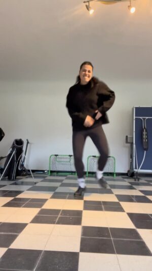 Carin da Silva Instagram - Hittade mina gamla steppskor. SUCCÉ!!!