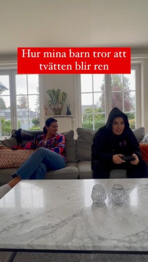 Carin da Silva Instagram - Vinn en ÅRSFÖRBRUKNING av @viasverige tvättmedel‼️

Ja, riktigt så här går det ju inte till när man tar hand om tvätten (tyvärr) men en sak som faktiskt stämmer är att Via’s tvättmedel är effektivt redan vid 30 grader. Skonsamt för kläderna, miljön och din energiförbrukning. Vår planet och din plånbok kommer tacka dig. 

Via är Sveriges mest använda tvättmedelsvarumärke och nu har du chansen att vinna en ÅRSFÖRBRUKNING. 
Gå in på min story och var med i utlottningen. 
Lycka till!!! 

#smutsärbra #viatvättmedel