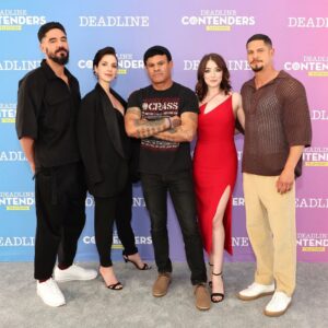 Carla Baratta Instagram - I’m so proud to be part of #MayansFx … 4 seasons…Wow 🔥 Thanks @deadline for having our  @mayansfx familia at the contenders panel. So honored to be surrounded by so many talented people, specially @claytoncardenas @sarahbolger @jdpardo #ElginJames 🔥 

Huge Thanks to my dream team for making me feel so empowered with 6 months pregnant 🐣  @amilasser @jessica.ahn @barbarapferrer @spellboundaida
.

Estoy muy orgulloso de ser parte de #MayansFx... 4 temporadas... Wow 🔥 Gracias @deadline por tener a nuestra familia @mayansfx como panelistas. Muy honrada de estar rodeada de tanta gente talentosa, especialmente @claytoncardenas @sarahbolger @jdpardo #ElginJames 🔥

Muchas gracias a mi equipo de ensueño por hacerme sentir tan empoderada con mis 6 meses de embarazo 🐣 @amilasser @jessica.ahn @barbarapferrer @spellboundaida