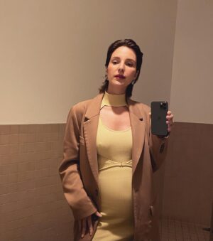 Carla Baratta Instagram - Press day for #MayansFx season 4 🔥 here we go 🔥
.
Día de prensa para #MayansFx temporada 4 🔥 aquí vamos 🔥

@amilasser / @jonathansimkhai 
@jessica.ahn 
@christianmarc 
@spellboundaida