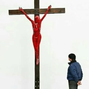 Carla Valentine Instagram - For Easter weekend: Here are images of a crucified plastinate entitled "Jesus" created from human bone and blood vessels, by Gunther von Hagens, for a Channel 4 documentary in 2012 "Crucifixion". B&W photos are Marco Sanges. Although many consider his work controversial and obviously some thought this was quite heretical, he insists that this work is not meant to be blasphemous but a true expression of his Christian values. I remember watching the documentary at the time and during filming I think he’d discovered he was terminally ill with Parkinson’s Disease and you could see his whole attitude of showmanship become very humble and reverent. It’s ironic he has discovered a way to preserve human flesh for posterity – they’ll “live forever”, as it were – but he is already dying. He says after his death he WILL be made into a plastinate and put on display as part of Bodyworlds.
#humanremains #plastinate 
#remains2beseen #crucify #crucifix #crucifixion #plastination #easter #gunthervonhagens #vonhagens  #bodyworlds #lent #crucified
#easter #easterweekend #jesus