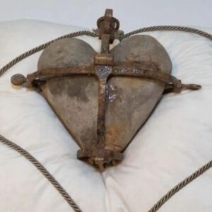 Carla Valentine Instagram - Sound on 😉
❤️ Who stole the heart of Laurence O'Toole? This is the 800-year old heart of St O'Toole, a 12th Century Archbishop and Patron Saint of Dublin. It was stolen in 2012, and found 6 years later, undamaged, in the city's Phoenix Park by Irish police following "an intelligence-led investigation". The bizarre theft happened at Christ Church Cathedral and it's believed the thief hid overnight in the cathedral before carrying out the heart heist. The heart-taker used cutters to prise open the iron bars protecting the wooden box holding the saint's heart, then weirdly the individual lit two peace candles on the Trinity altar in the cathedral before leaving (they didn't take anything else, not the gold candlesticks or anything from the altars that could have fetched lots of money.)
❤️
Speaking at the time, the dean of Christ Church, the Very Reverend Dermot Dunne, described the relic as having "no economic value" but that it was a "priceless treasure that links our present foundation with its founding father". The newly-recovered relic was handed over to the Church of Ireland Archbishop of Dublin Dr Michael Jackson by Assisstant Garda Commissioner Pat Leahy. (For those who don't know, "Gardai" is the Irish police force.)
Apparently the heart was returned by the thieves because they believed it was cursed, and was responsible for the deaths - by heart attack - of some of their family and friends 🤷 #karma
❤️
#humanremains #valentine #anatomicalheart #saintsheart #heartrelic #humanheart #christchurchcathedral
#bloodyvalentine #valentinesday #mybloodyvalentine #stolemyheart