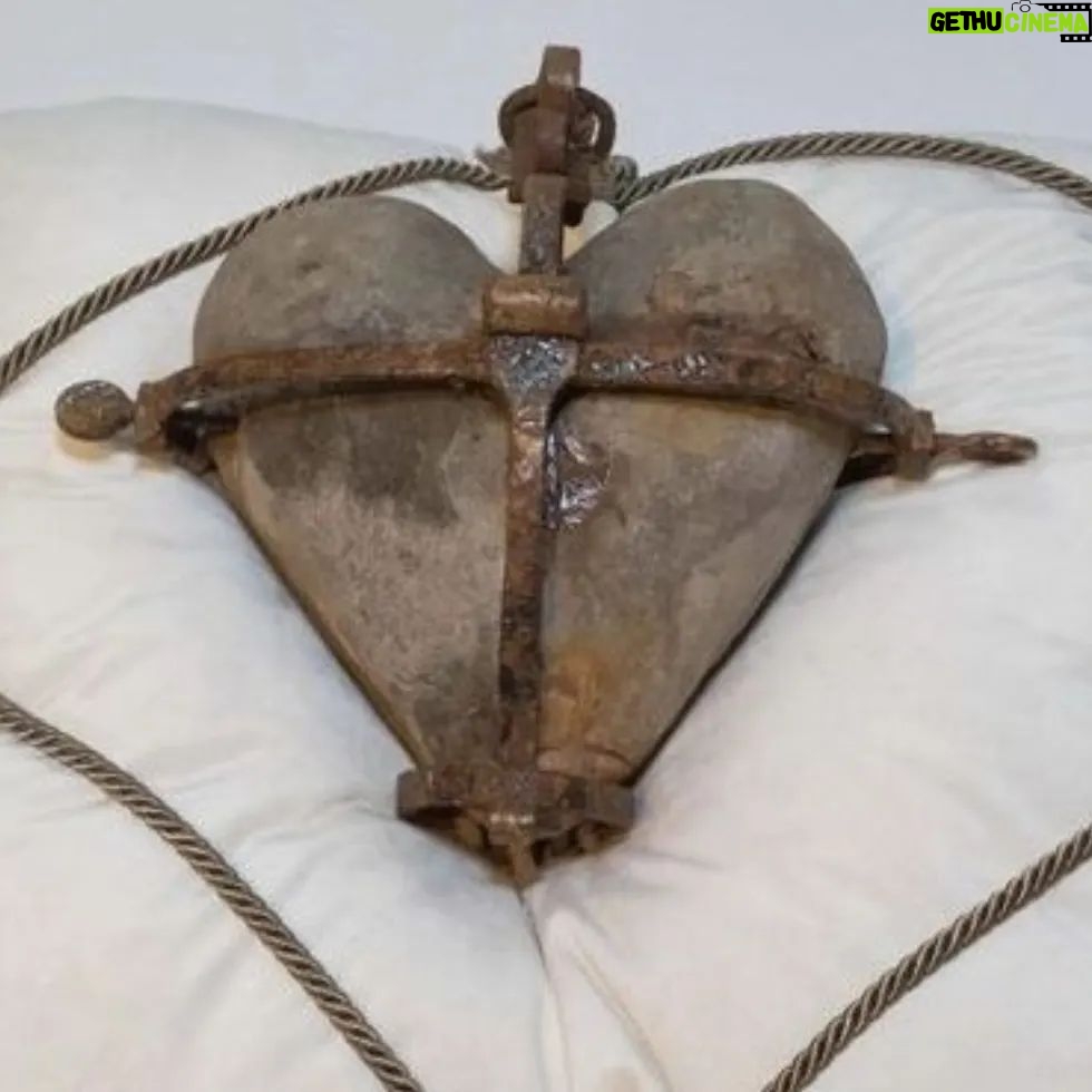 Carla Valentine - 414 Likes - Sound on 😉
❤️ Who stole the heart of Laurence O'Toole? This is the 800-year old heart of St O'Toole, a 12th Century Archbishop and Patron Saint of Dublin. It was stolen in 2012, and found 6 years later, undamaged, in the city's Phoenix Park by Irish police following "an intelligence-led investigation". The bizarre theft happened at Christ Church Cathedral and it's believed the thief hid overnight in the cathedral before carrying out the heart heist. The heart-taker used cutters to prise open the iron bars protecting the wooden box holding the saint's heart, then weirdly the individual lit two peace candles on the Trinity altar in the cathedral before leaving (they didn't take anything else, not the gold candlesticks or anything from the altars that could have fetched lots of money.)
❤️
Speaking at the time, the dean of Christ Church, the Very Reverend Dermot Dunne, described the relic as having "no economic value" but that it was a "priceless treasure that links our present foundation with its founding father". The newly-recovered relic was handed over to the Church of Ireland Archbishop of Dublin Dr Michael Jackson by Assisstant Garda Commissioner Pat Leahy. (For those who don't know, "Gardai" is the Irish police force.)
Apparently the heart was returned by the thieves because they believed it was cursed, and was responsible for the deaths - by heart attack - of some of their family and friends 🤷 #karma
❤️
#humanremains #valentine #anatomicalheart #saintsheart #heartrelic #humanheart #christchurchcathedral
#bloodyvalentine #valentinesday #mybloodyvalentine #stolemyheart