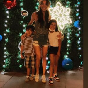 Carla Ballero Instagram - #feliznavidad ❤️😘❤️😘❤️