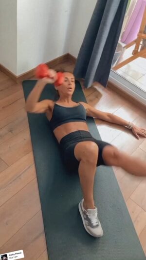 Carla Ballero Instagram - #abdominales #entrenamiento #fit #vidasana #instagram