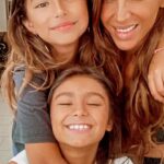 Carla Ballero Instagram - Mis hijas exquisitas #lasamo ❤️😘😍