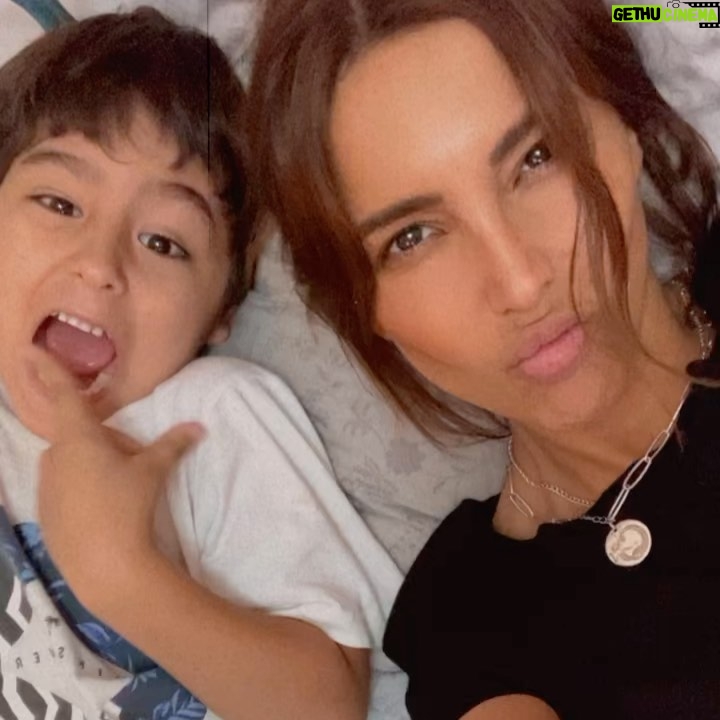 Carla Ballero - 1.2K Likes - En casa š de papis
#findesemana
#familia
#love
#descanso