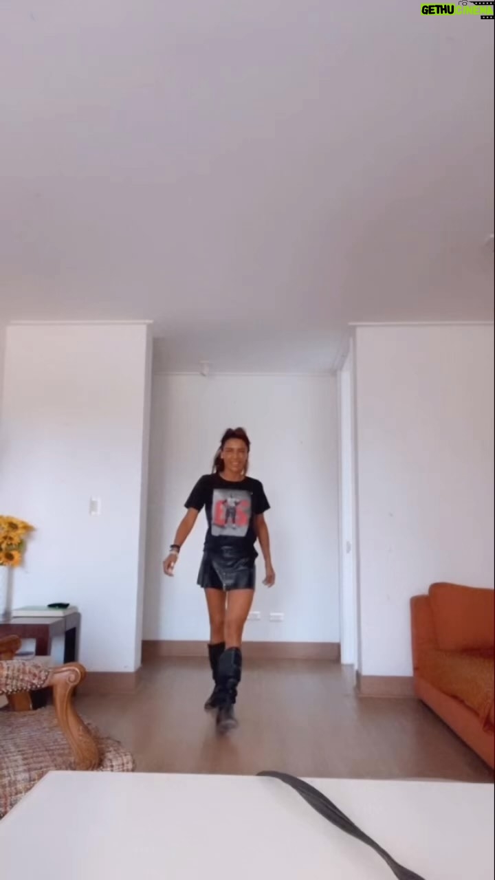 Carla Ballero - 4.3K Likes - Te amo mi Minimini