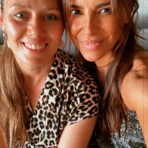 Carla Ballero Instagram - Con mi cuñada hermosa @ludaksenofontova celebrando #navidad .
Familia #love#instachile