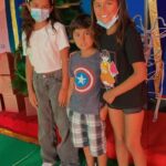 Carla Ballero Instagram - Día de circo con los mejores ❤️❤️❤️. @entrekids.cl #circodenavidad . #felices #love#navidad #panorama