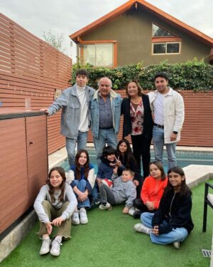Carla Ballero Instagram - Los niños con los abuelos ❤️❤️❤️❤️❤️#familia