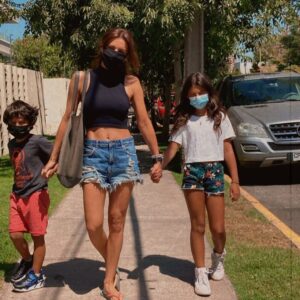Carla Ballero Instagram - A pasear con mis niños❤️❤️❤️.
#instachile .
#love