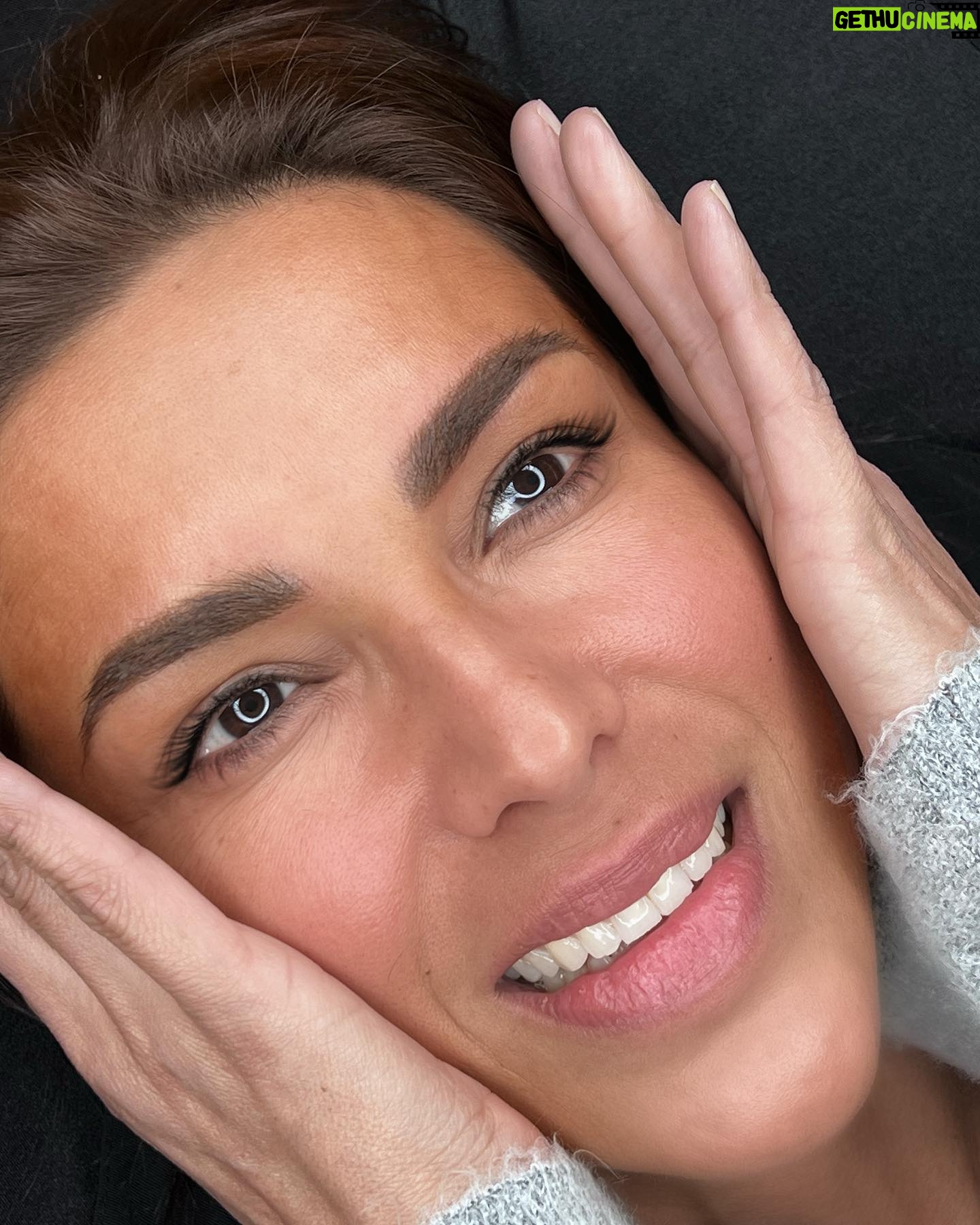 Carla Ballero - 1K Likes - Gracias @carlaballeroa por confiarme tu belleza š