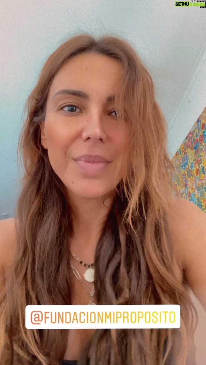 Carla Ballero Instagram - Vamos a colaborar con los niños en estado de vulnerabilidad de Maipú . Y así tendrán una linda navidad 🎄 Entren a @fundacionmiproposito #navidad #generosidad #niños