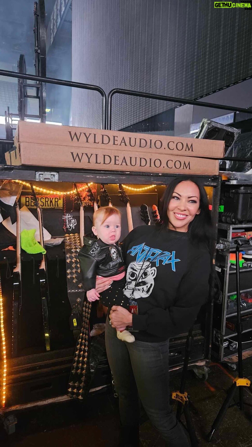 Carla Harvey Instagram - Smitten with my new bestie 🫶🏽 I had Harper's leather jacket custom made by @roadtoruinapparel ❤️#pantera #lambofgod