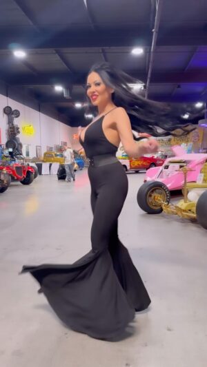 Carla Harvey Instagram - Sashaying into the week like... #galpinspeedshop #bighairdontcare #widowclothing