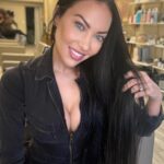 Carla Harvey Instagram - That magical natural high that can only be achieved by getting your hair and eyebrows done on the same day 🤣🤣🤣 Thanks for an afternoon of belly laughs and black hair dye @hairvibesbypatricia @hairbytaylor.made @hiddengemsalon_ loved seeing your new spot @brittsbeautyinc 🫶🏽