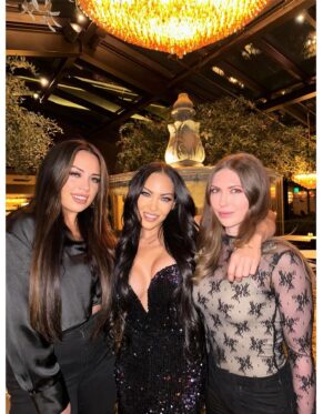 Carla Harvey Instagram - Thank you for all the birthday wishes! 25 is such a milestone 😂😂😂🙄Thanks for making me feel like a Queen on my birthday  @charbenante @miacbenante @a1313w @vibeswithpatty 💓My Barbie Cake was perfect 💓💓#winedanddined🍷 #birthdaycake #barbiecake