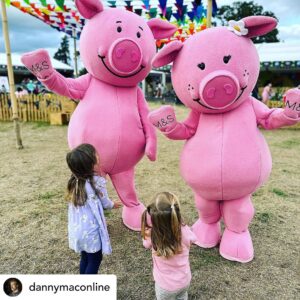 Carley Stenson Instagram - Wow @thebigfeastival you  sure know how to throw a party! A BIG HUGE FAMILY FUN FILLED PARTY!!
Thankyou x were all so happy x eeek got to see @otimabuse and @mariusiepure too ❤️❤️❤️❤️with our gorgeous @jenniferanne_10 and Layla #cousins