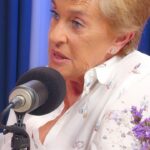 Carlota Corredera Instagram - La reacción de @chelo_garcia_cortes cuando le intentaron tocar el culo en su entorno laboral: “Patada en los huevines” #Podcast #Superlativas