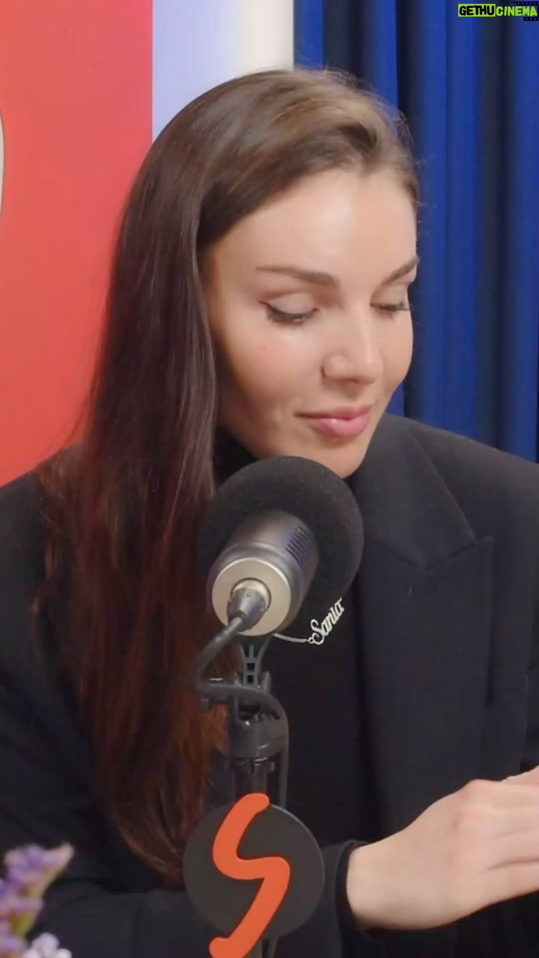 Carlota Corredera Instagram - Así se enteró @ineshernand del mensaje del presidente del Gobierno, @sanchezcastejon, tras los #Goya2024: “Honestamente todo esto lo estoy viviendo como si fuese una absoluta distopía” #Superlativas #Podcast #Entrevista
