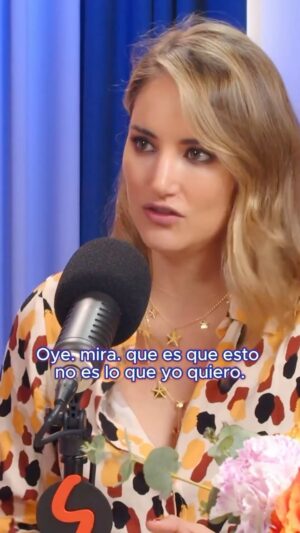 Carlota Corredera Instagram - @albacarrillooficial quiere volver a ser madre, pero reivindica la decisión de no serlo de otras mujeres. Como dice @carlotacorredera es un ejercicio de responsabilidad. 

#Superlativas #Maternidad #Feminismo