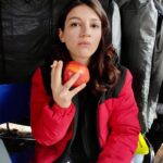 Carlotta Antonelli Instagram - E con delle foto fatte malissimo e che non fanno per niente paura voglio dirvi che tra poche ore Suburræterna sarà su @netflixit ❤️‍🔥 Qui si possono ammirare tutti i suoi protagonisti nella loro stupidera. Come forse non li avrete mai visti e non li vedrete mai. Guardateci,noi vi aspettiamo. Più cattivi di così ovviamente. Love you