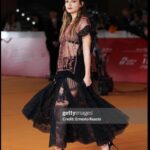 Carlotta Antonelli Instagram – Suburræterna 🖤 dal 14 Novembre in tutto il mondo su @netflixit 
@romacinemafest 

Nel cuore per sempre. Grazie a tutti. 

@netflixit 
@castiglionilaria 
@cattleya_produzione 

ai registi ✨
@cirodemilio 
@alessandrotonda 

A chi ha messo nero su bianco questo progetto incredibile ✨
@ezioabbate 
@fabrizio.bettelli 
@buizzacamilla 
@and_nobile 
@julesforgione 🤞🏻
@mrmarcosani 

ai miei guerrieri della notte 🥷🏻🖤
@giacomo.ferrara @fedesabatini @__giorgiaspinelli_ @marlon.joubert @alioshamassine @filippo.nigro @yayapuntoebasta @morris_sarra @gabriele.distadio @federigoceci 

al mio team meraviglioso @toplayagency 
@upgradeartist sempre con me ❤️

styled by 
@valentinailardi @alexsinato ✨ @dior del mio cuore 

Alle mani d’oro di  @nikipinna @silvia_massucci  @simonebelliagency ✨