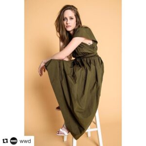 Carly Chaikin Instagram - #Repost @wwd (@get_repost) wearing @ullajohnson ・・・
Did you know: @carlychaikin of "Mr. Robot" has been painting for about a decade? The actress, who plays Darlene on the show, is a self-taught artist who lists Salvador Dalí and Chuck Close as some of her idols. Chaikin told WWD that painting is a form of meditation for her — A much-needed one given the intensity of "Mr. Robot." See a piece Chaikin is working on at WWD.com (📷: @jilliansollazzo) #wwdeye