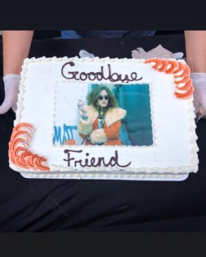 Carly Chaikin Instagram - Can’t believe this was my last day ever on @whoismrrobot. There’s not enough space to even try and write out what that means to me. Can’t even process saying goodbye to Darlene but i got *my new forever heart shaped glasses from @samesmail* Can’t wait for you guys to see s4 - it’s truly incredible. #MrRobot