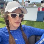 Carly Chaikin Instagram – Had the best time Sunday at the #usopen with the @jlindebergofficial outfit that you all picked  @megan__heaton @misterwinfield 📸 @golflinx  #womenwhogolf #lacc #pgagolf #jlindeberg #wyndamclark  #golf