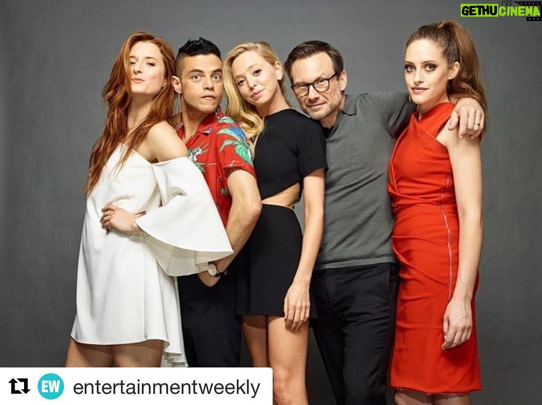 Carly Chaikin - 9.2K Likes - #Repost @entertainmentweekly ・・・
The cast of #MrRobot is 👏total👏#squadgoals. 😍💁💃 #EWComicCon #SDCC 📷: @MatthiasClamer (Photo direction: @rmaltz & @alison_wild)