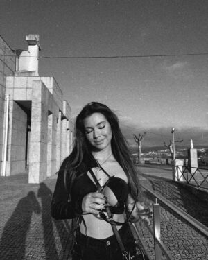 Carly Santos Instagram - 🖤