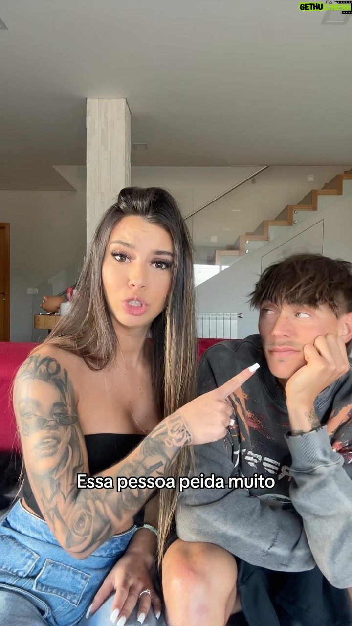 Carly Santos Instagram - Encontrei o Γ‘udio que define o meu namorado ππππ